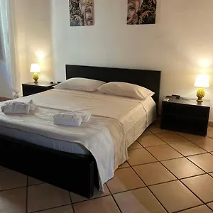 Nikuzza House Casa vacanze Noto